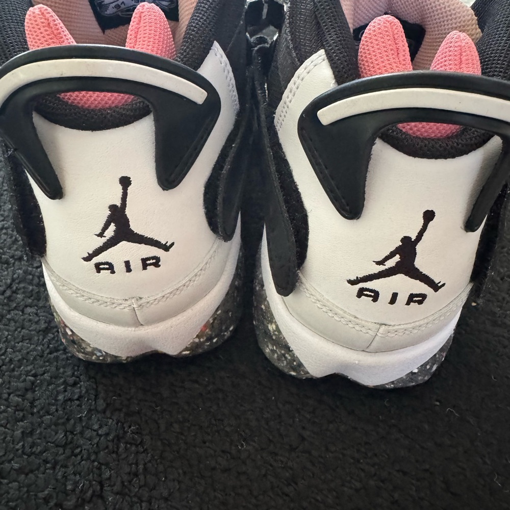 Jordan - Picture 5 of 7